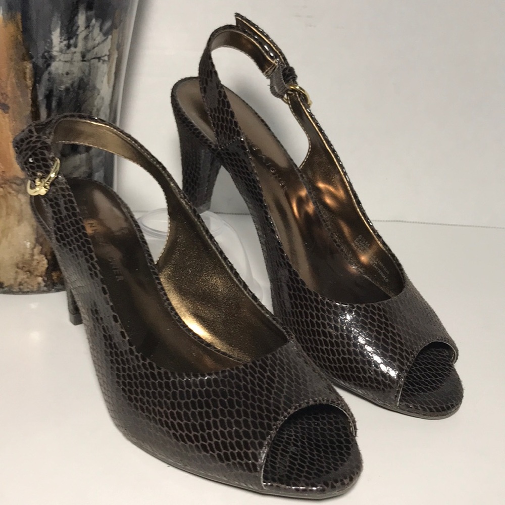 🌻$10🌻Etienne Aigner brown reptile slingback heel